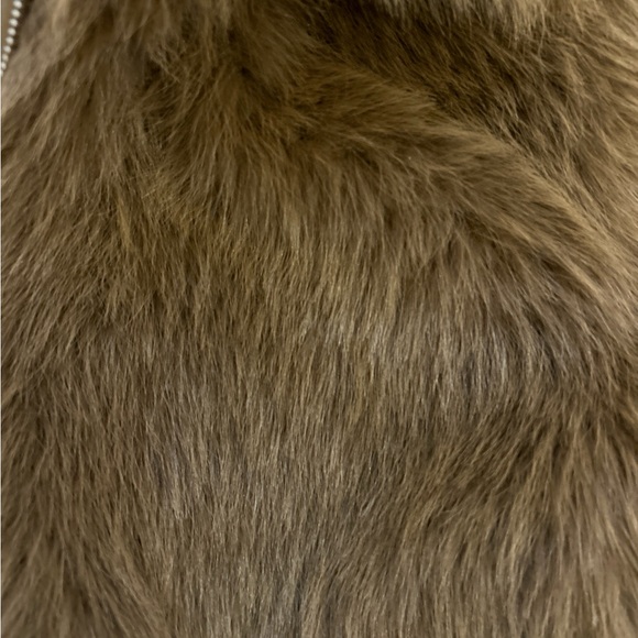 The Frankie Shop Hope Faux Fur Jacket in Camel - Picture 4 of 6